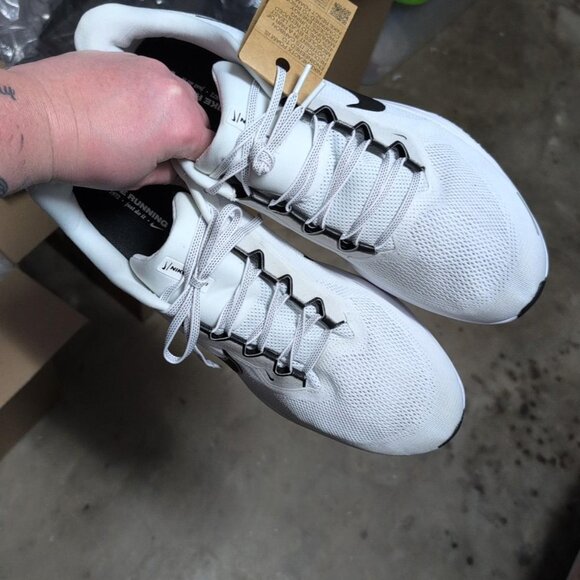 Nike Air Zoom Pegasus 41 TB Men's Size 18 Reflective White Black HF1536-100 New - Picture 10 of 15